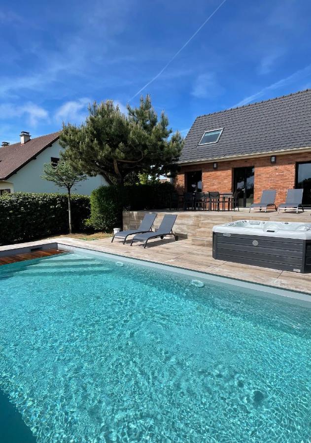 אמבלטוסה Superbe Maison Avec Piscine Et Jacuzzi Dans Les Dunes מראה חיצוני תמונה